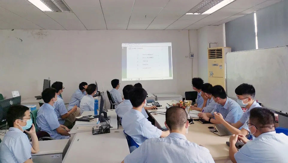 三合一送料機廠員工培訓(xùn)